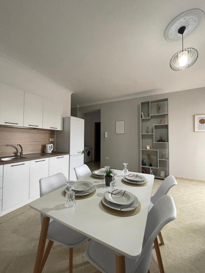 The Sunset Apartment Vlore Luaran gambar